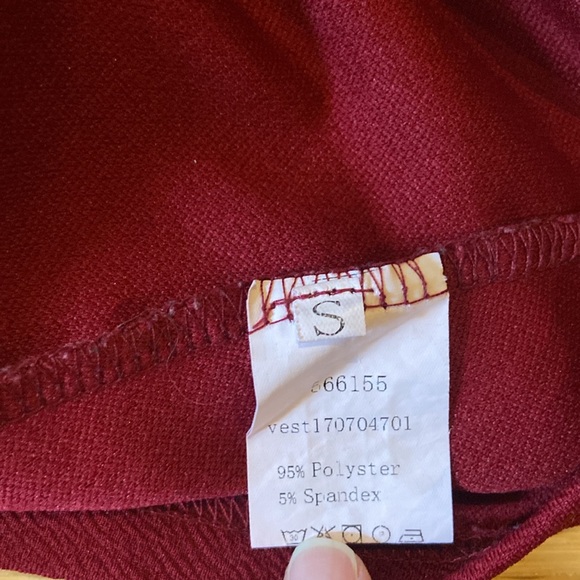 Wine Burgundy Red Halter Tank Top Camisole with Pretty Scalloped Edges Racerback - Picture 4 of 6